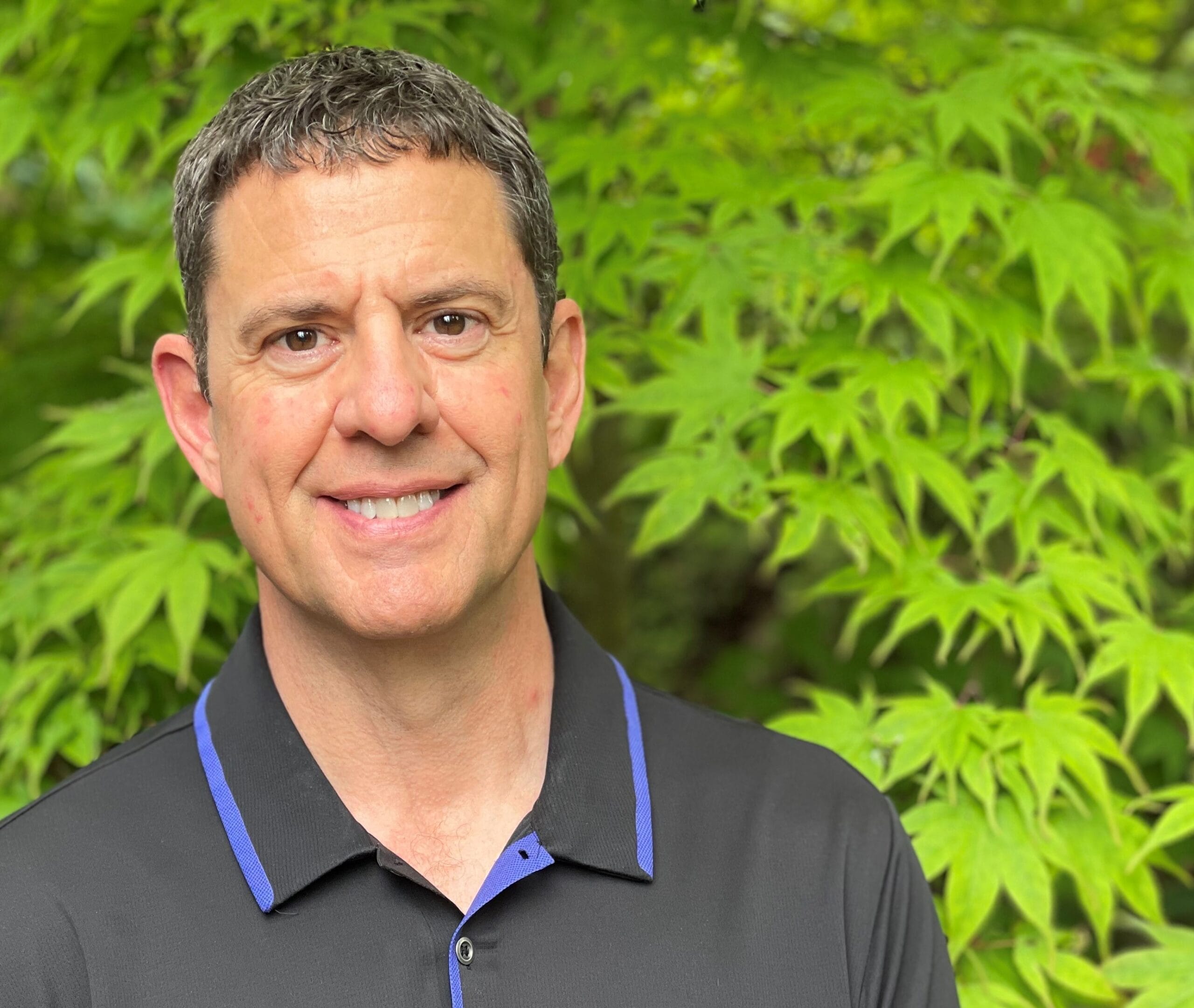 Bruce_Ravelli_headshot_cropped